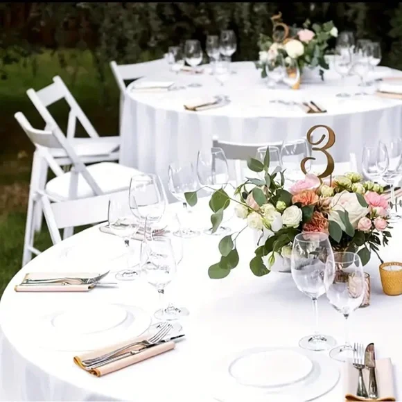 70” Round White Tablecloth (9 pack) - Picture 3 of 4